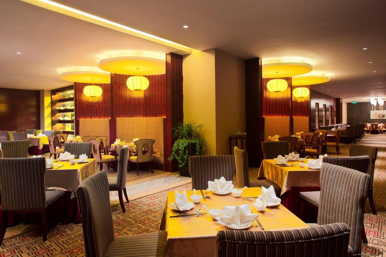 Holiday Inn Yinchuan International Trade Centre, An Ihg Hotel Exterior photo
